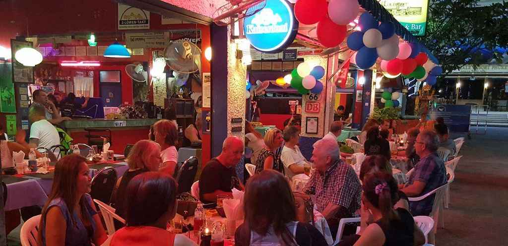 German Restaurant Schlusslicht Helmut&apos;s Deutsche Kueche und mehr Karon Phuket