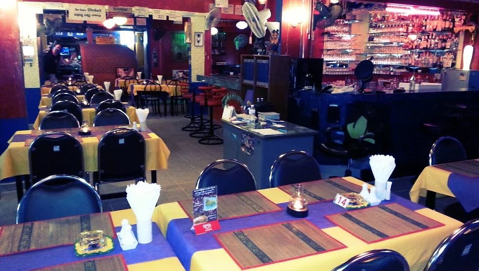Bar &amp; Restaurant Phuket Karon